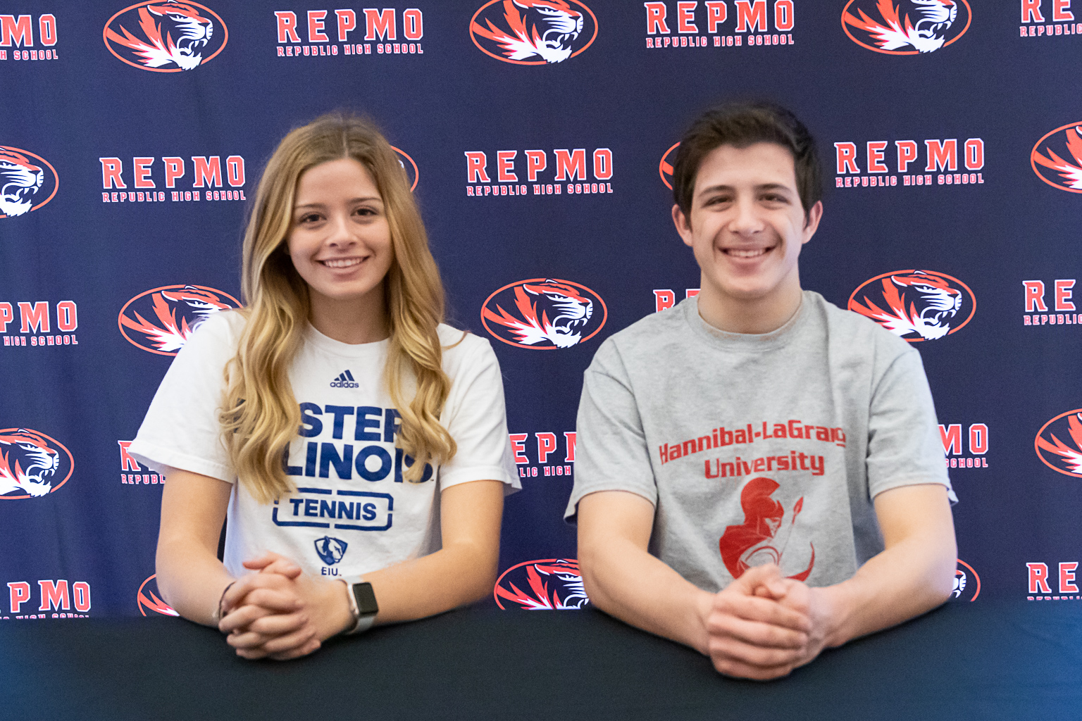 Snyder, Taylor Sign College Commitments