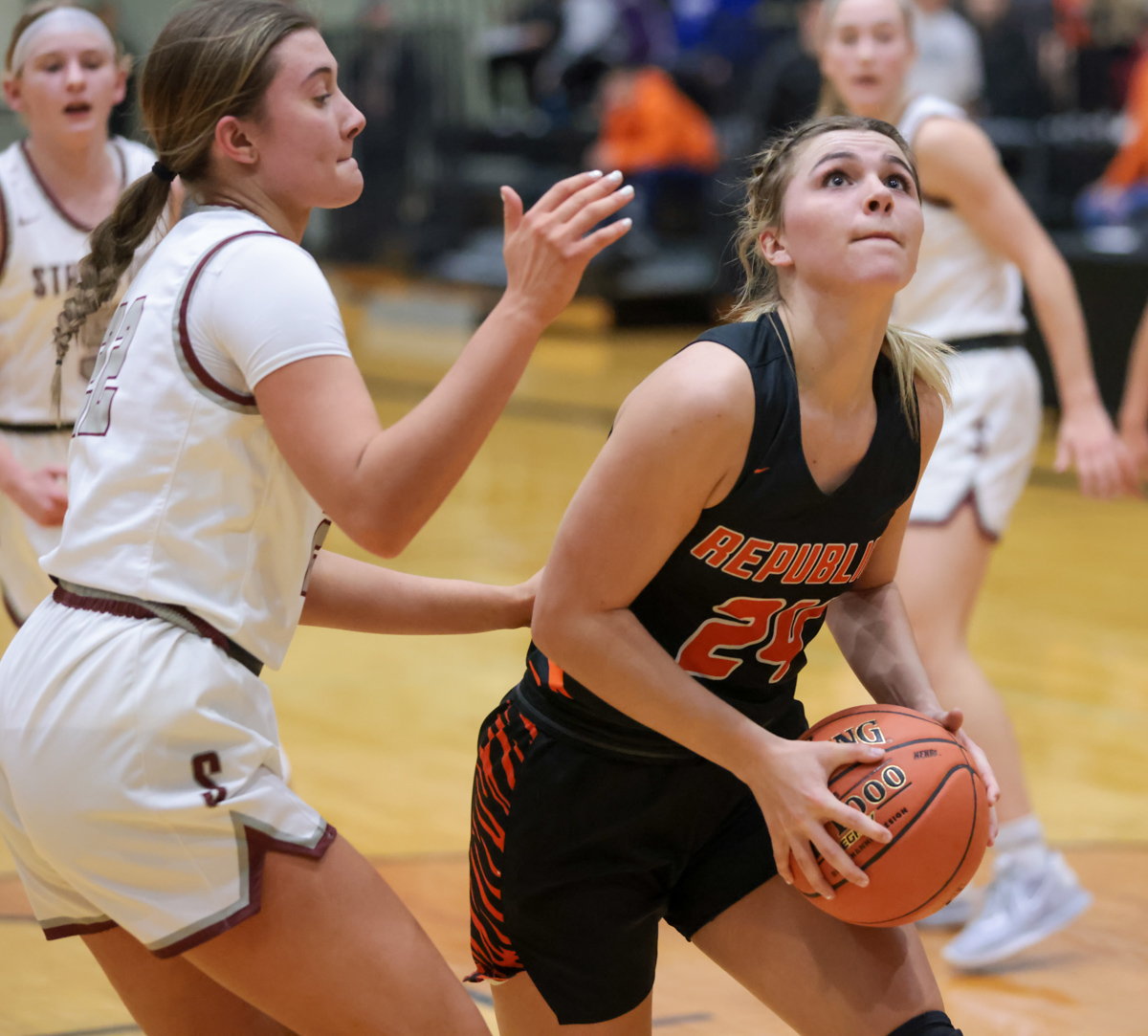 Quick Start Propels Lady Tigers to Tourney Finals