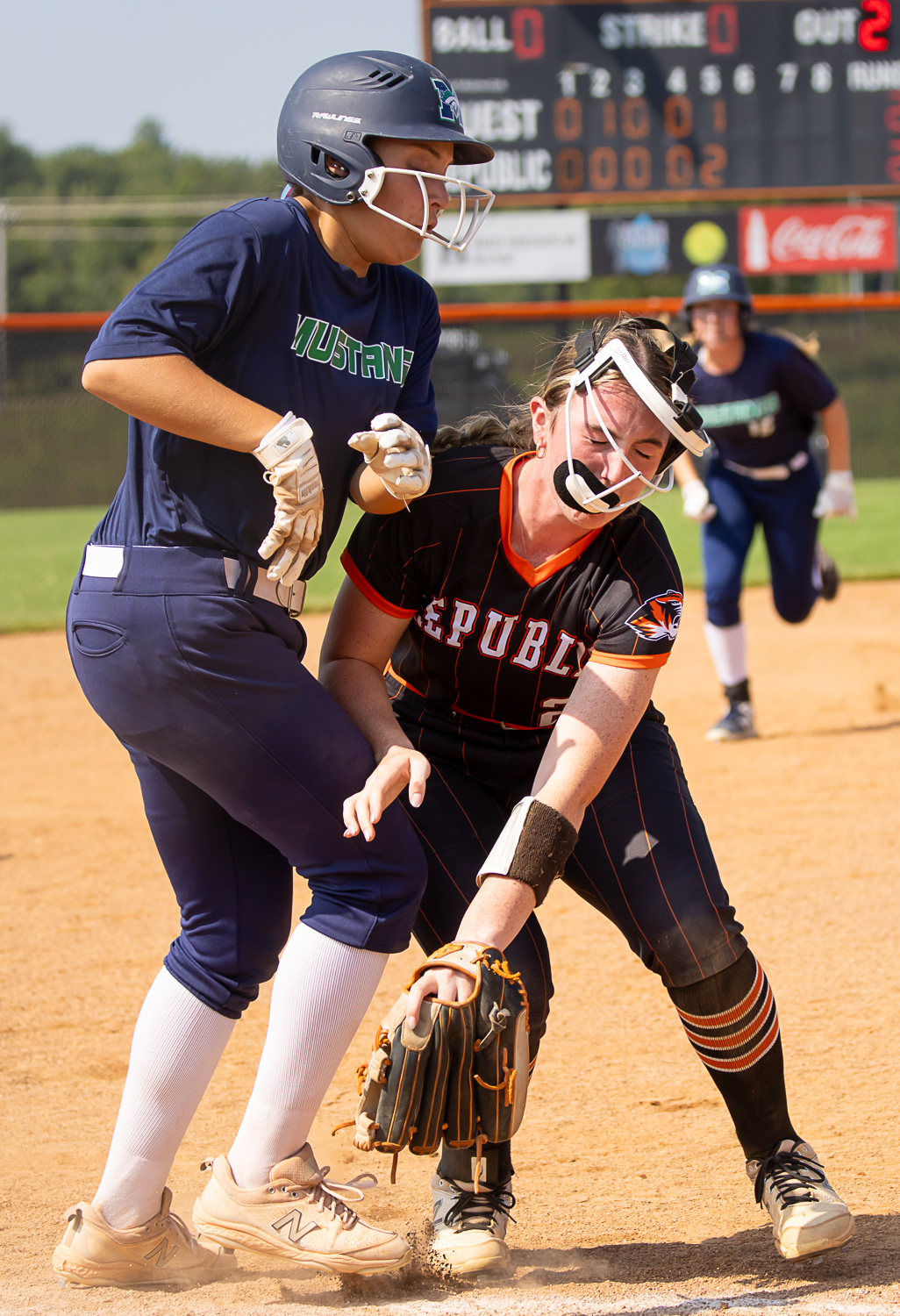 Photos: Varsity Softball vs Marquette