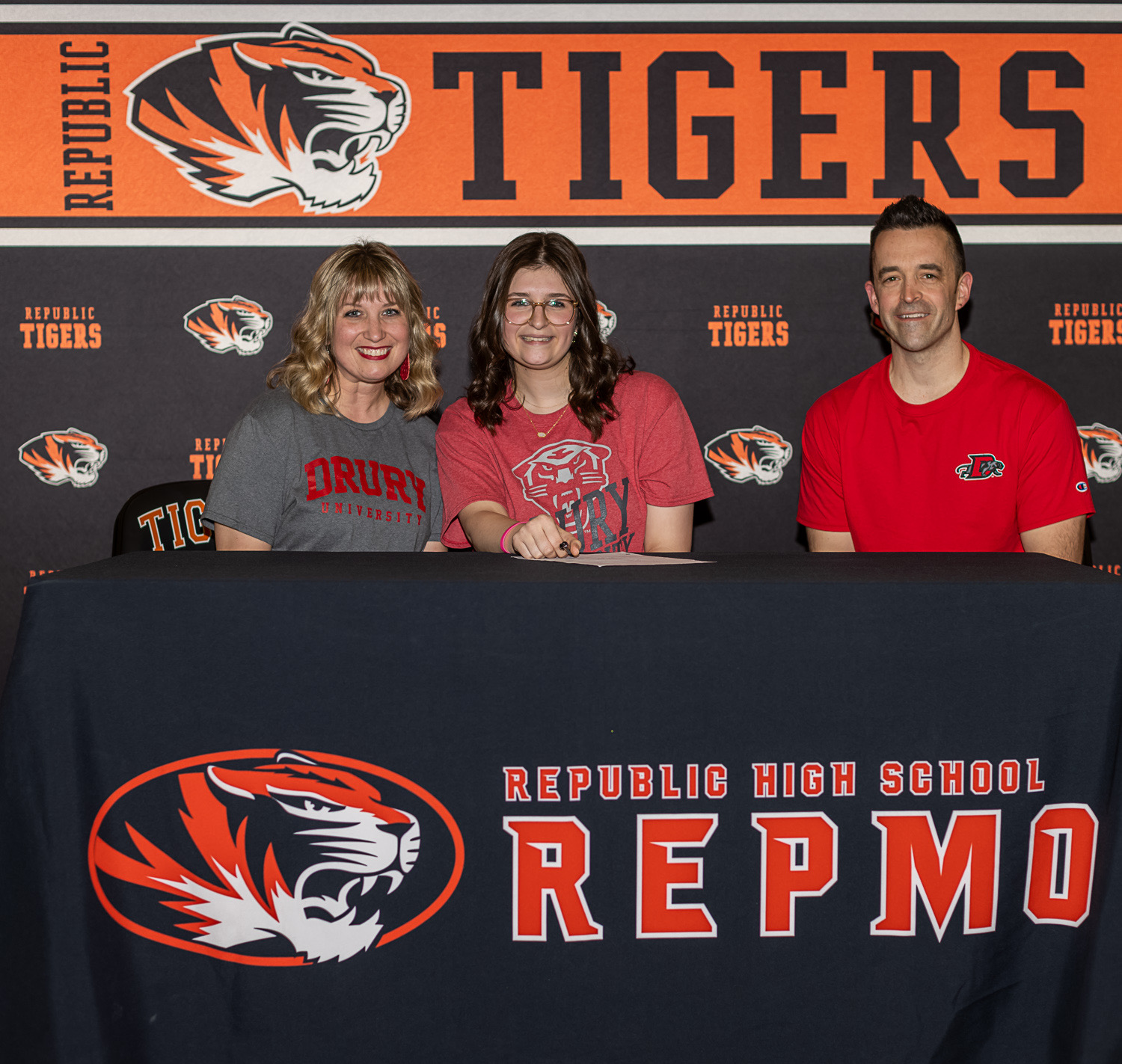 signings-individual-2.jpg