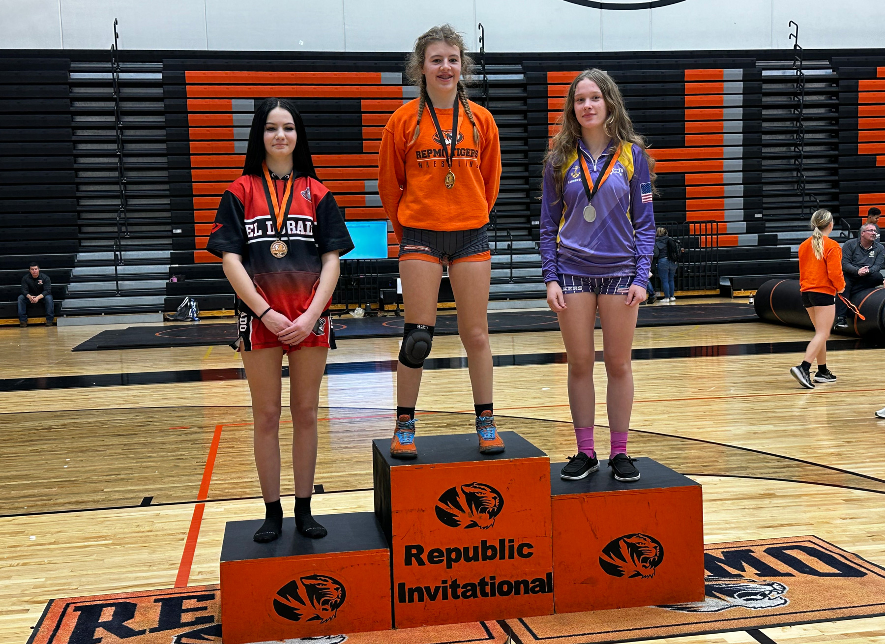 Waterman Claims Title as Lady Tigers Take 6th at Home Tournament