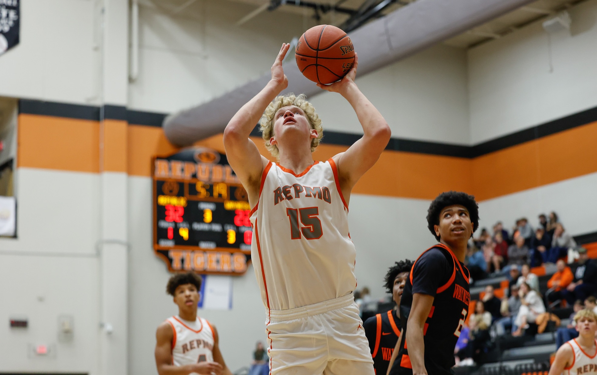 Perfect Start Continues: Republic Overwhelms Waynesville Behind Uhl’s 20