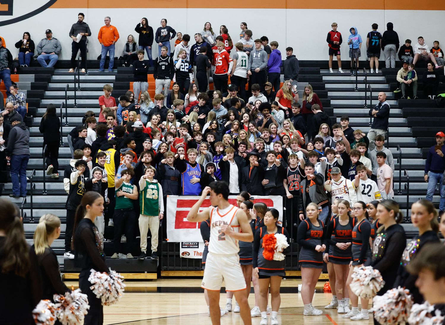 Photos: Varsity Boys Basketball vs Kickapoo