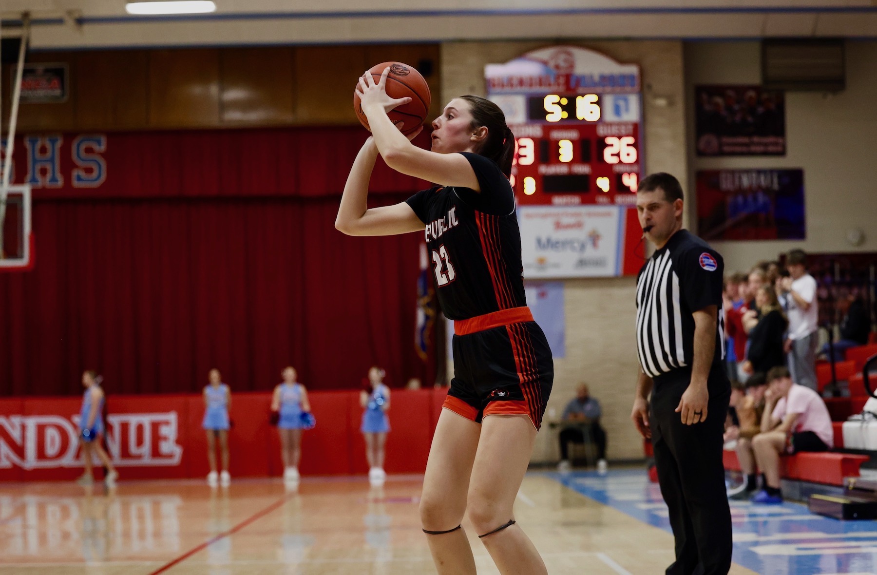 Brown’s 4th-Quarter Burst Boosts Republic Past Glendale