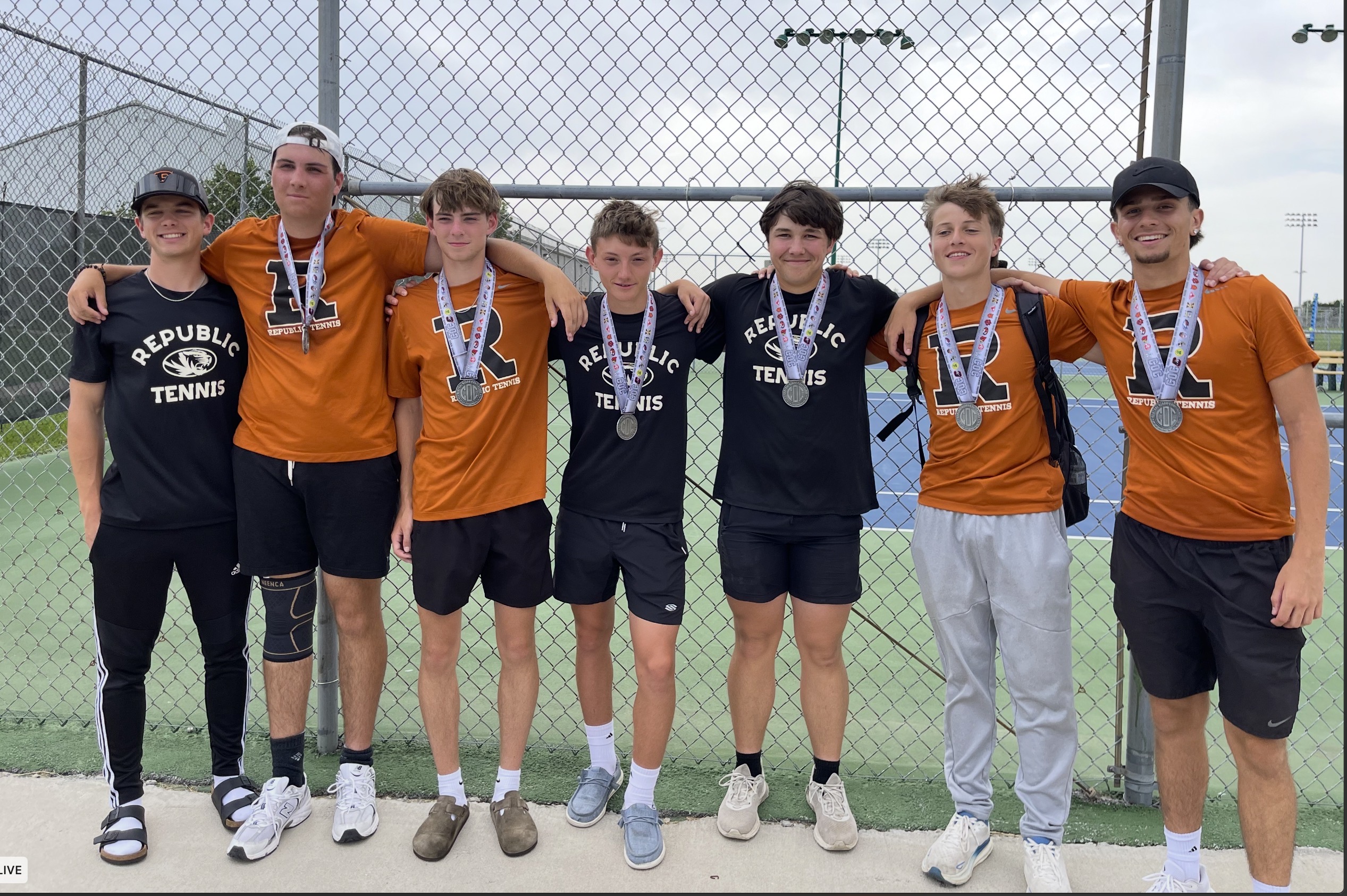 Tennis Tigers Take 2nd at COC Tournament