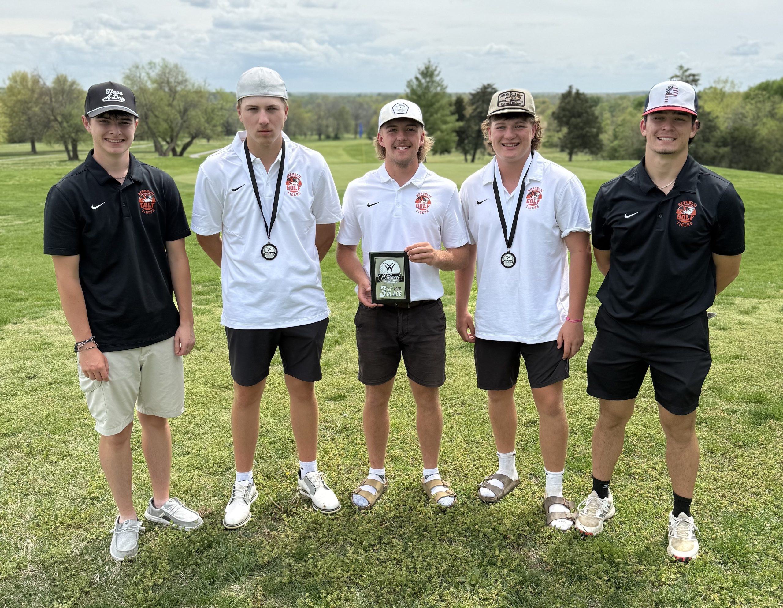 Bekemeier, Edmonds Both Medal at Willard (Photos)