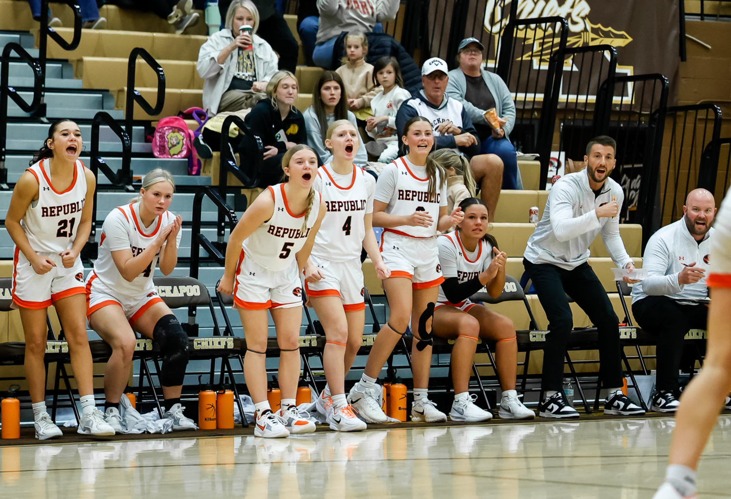Photos: Varsity Girls Basketball vs Lutheran St. Charles