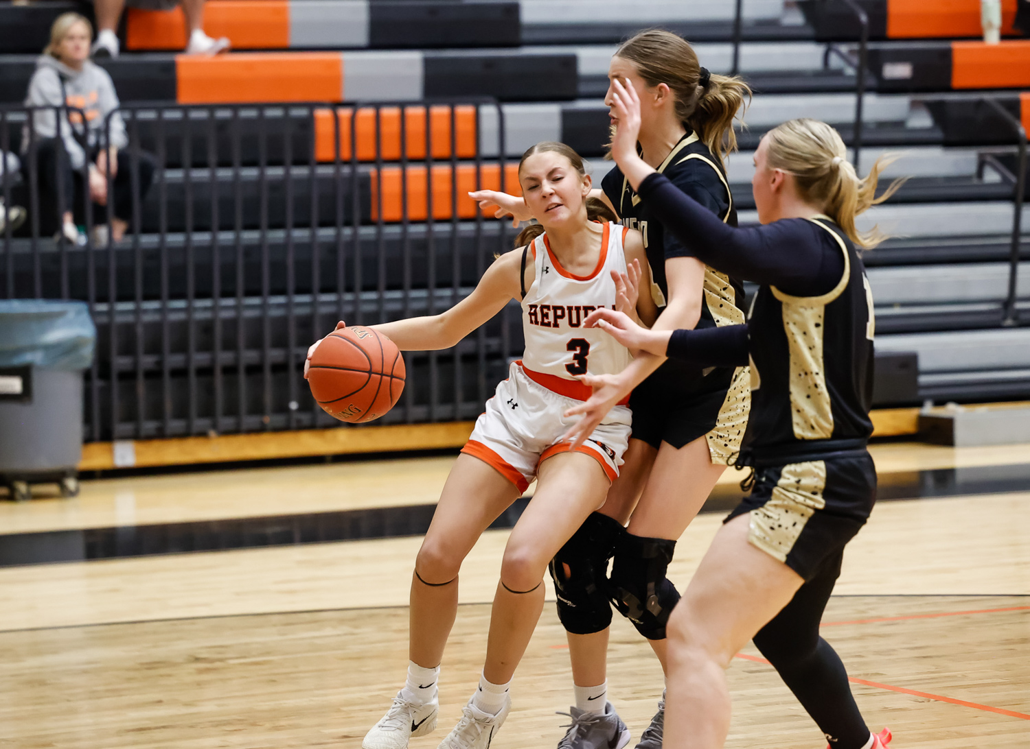 Photos: Varsity Girls Basketball vs Neosho