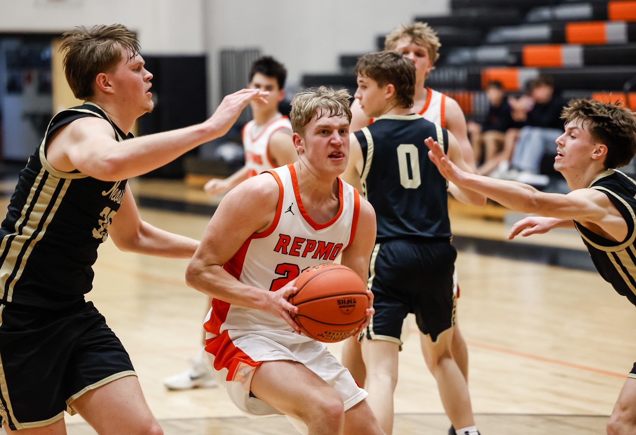 Tigers Muscle Past Neosho Behind Uhl, Govan’s Inside Attack