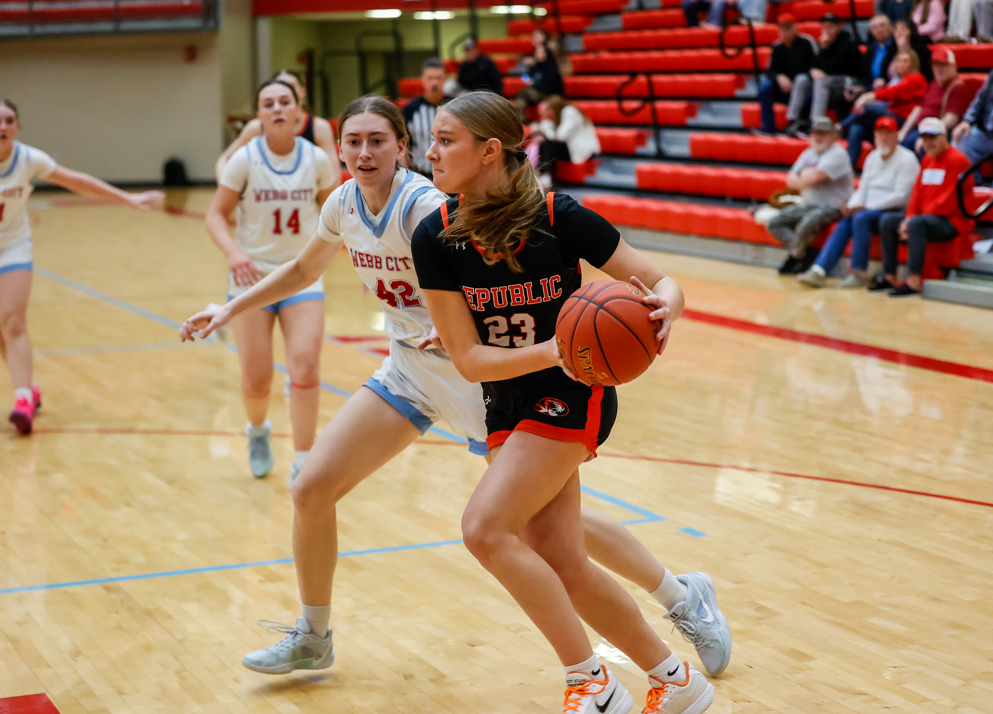 Lady Tigers Smother Joplin for 10th Straight Win