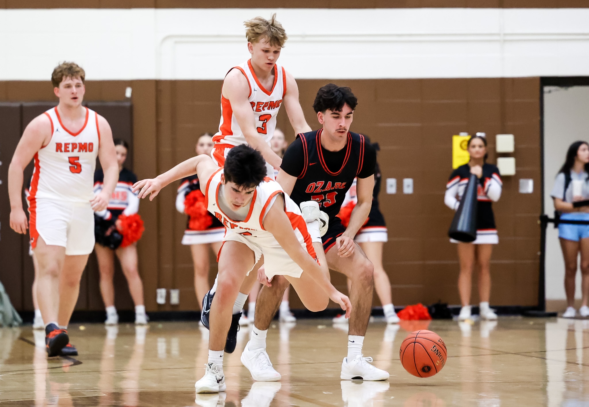 Republic Locks Down Ozark From Tip to Final Buzzer for District Win