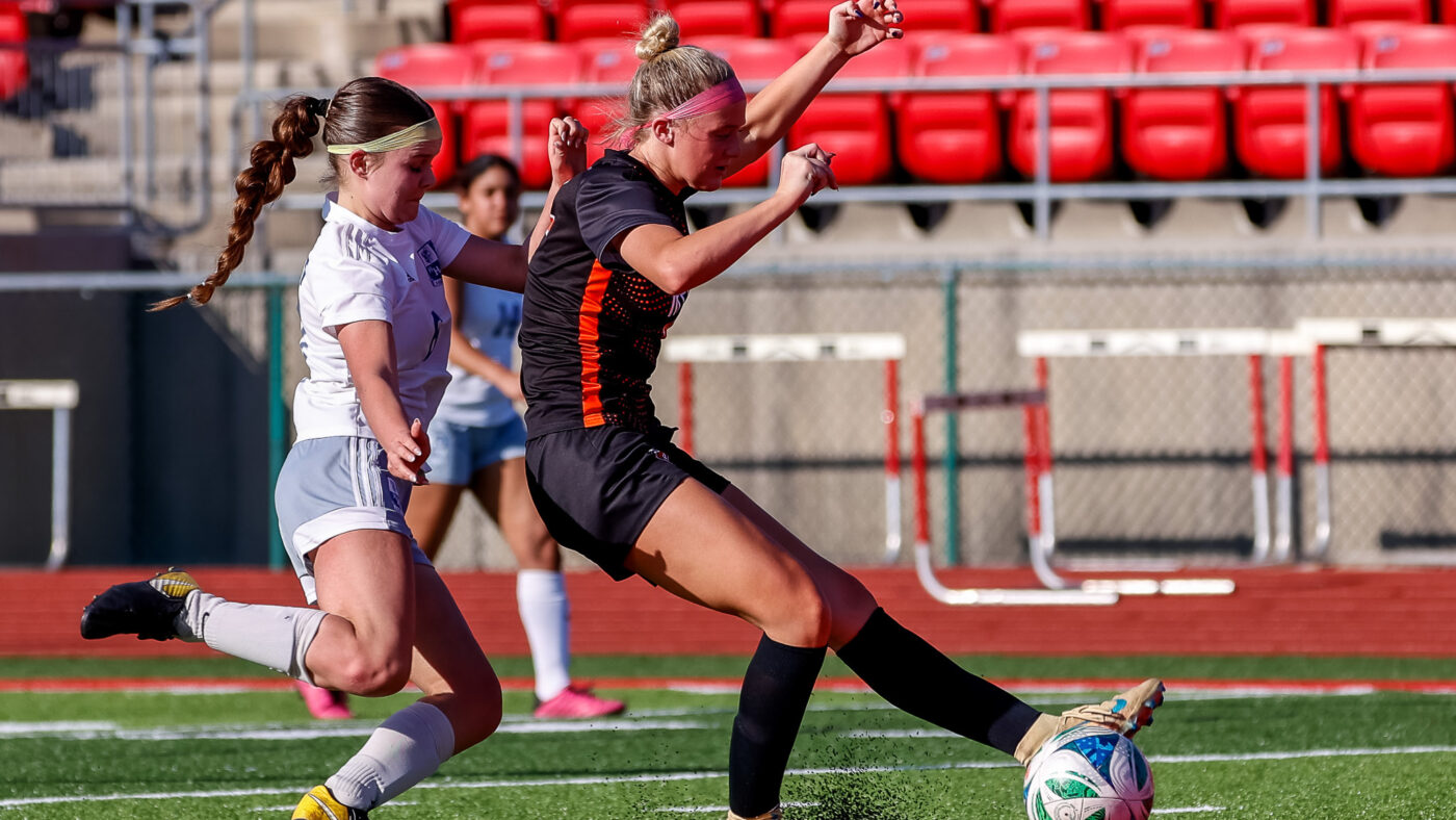Wistrom Scores Four as Republic Makes Short Work of Hillcrest