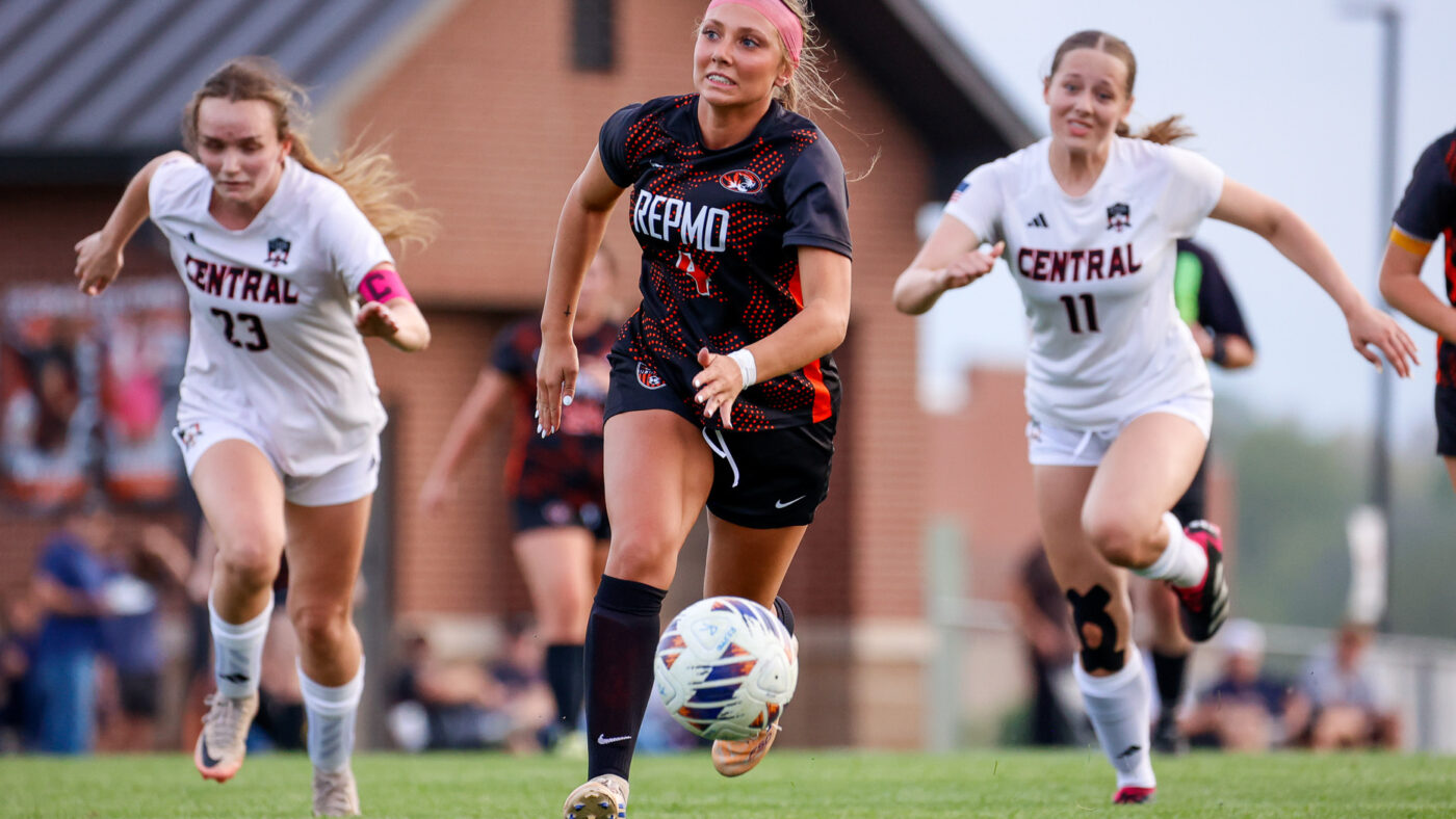 Lady Tigers Run Away from Central, 8-0