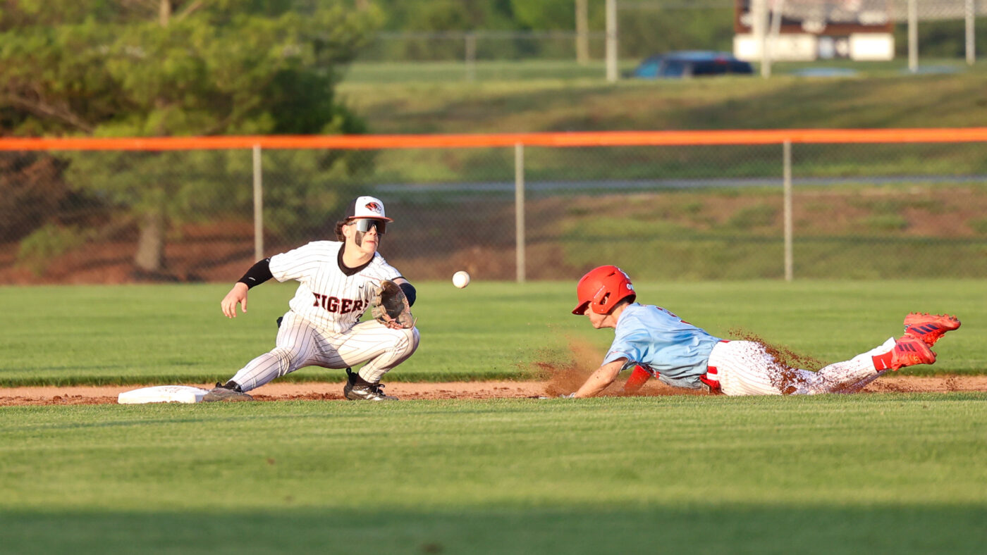 Photos: Varsity Baseball vs Glendale