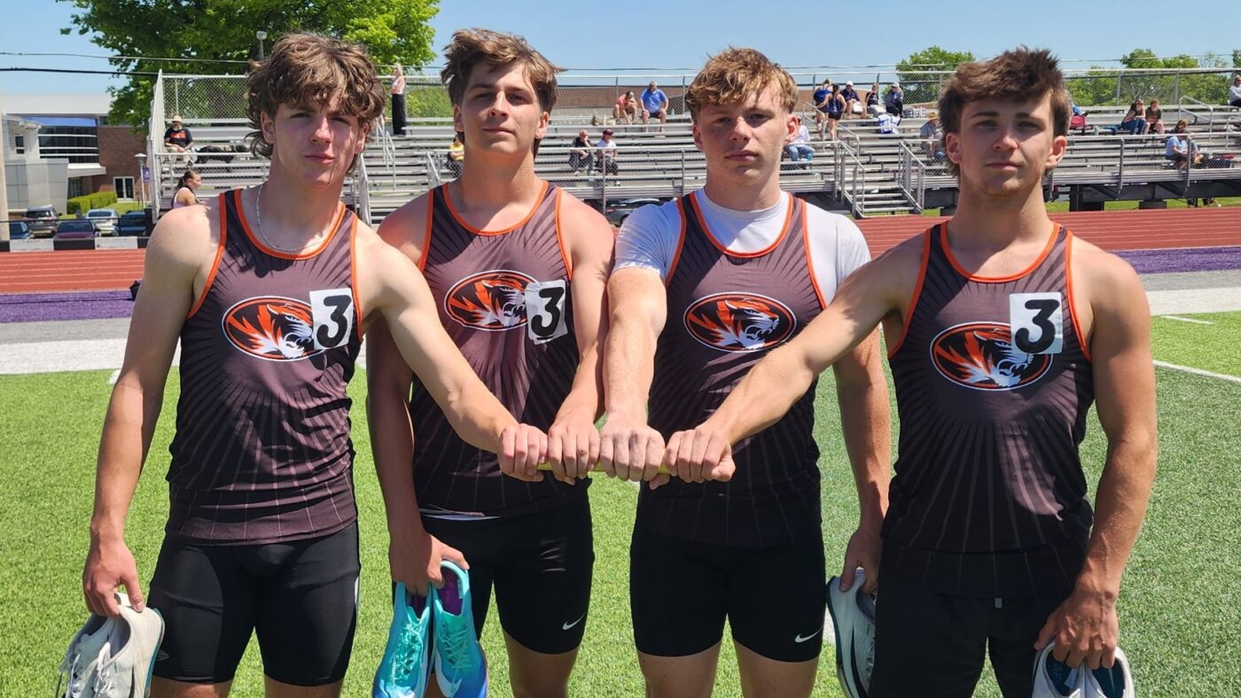Republic Breaks Two School Records at Bearcat Classic