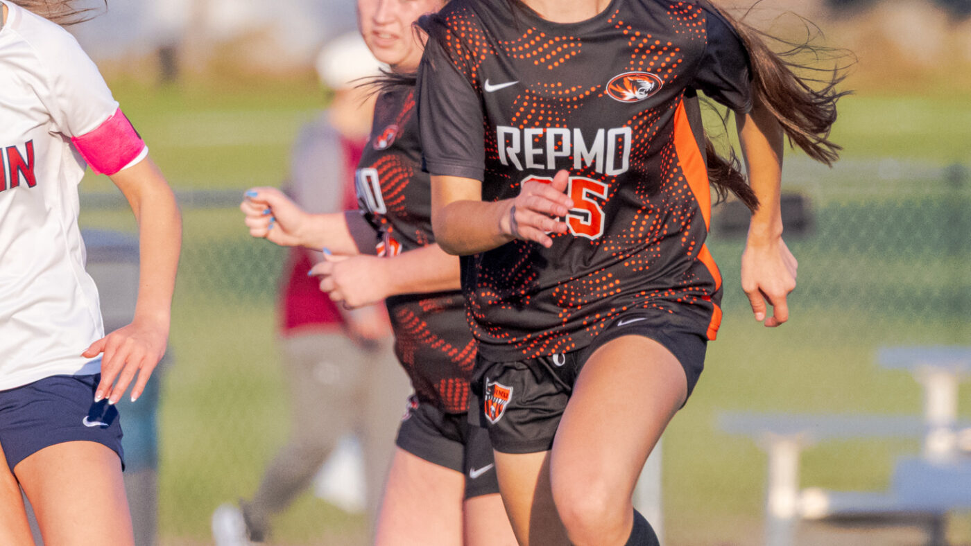 Republic Blanks Neosho for 7th Shutout of Season