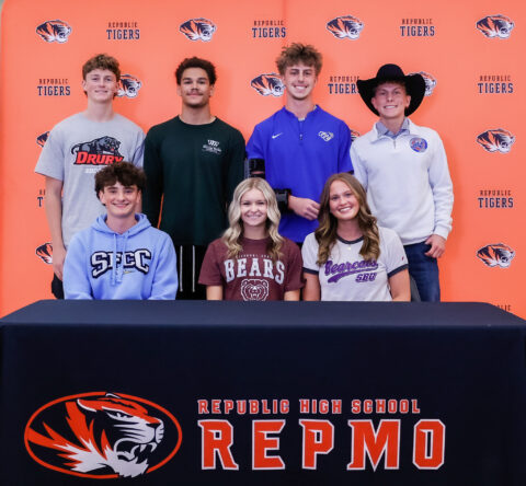 Photos: College Signings
