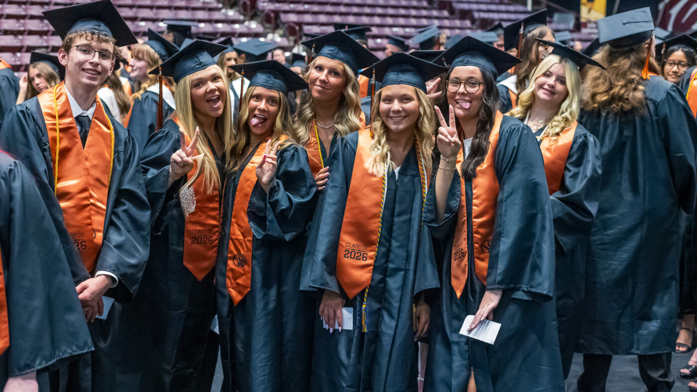 Photos: Graduation 2026 – Backstage