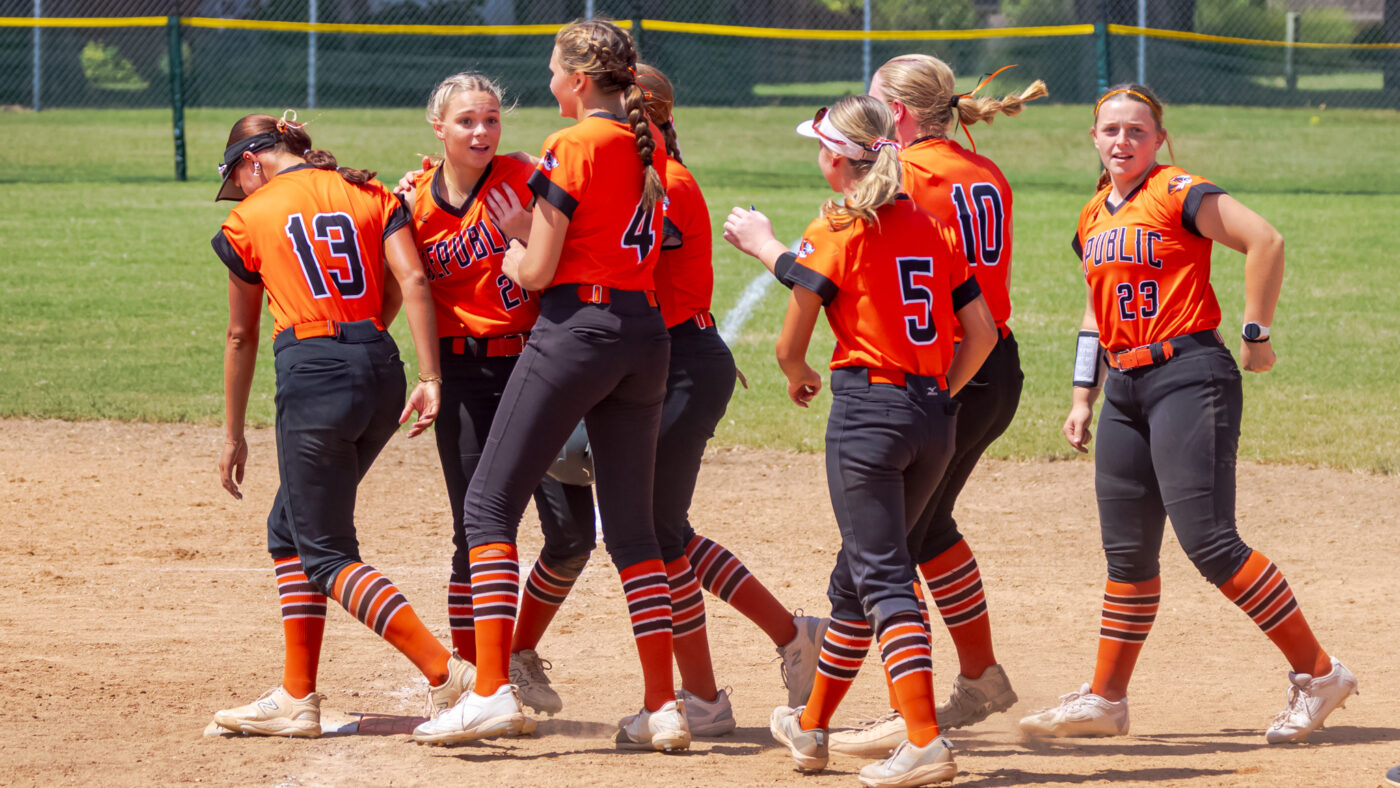Photos: Softball Lead-Off Classic vs Glendale