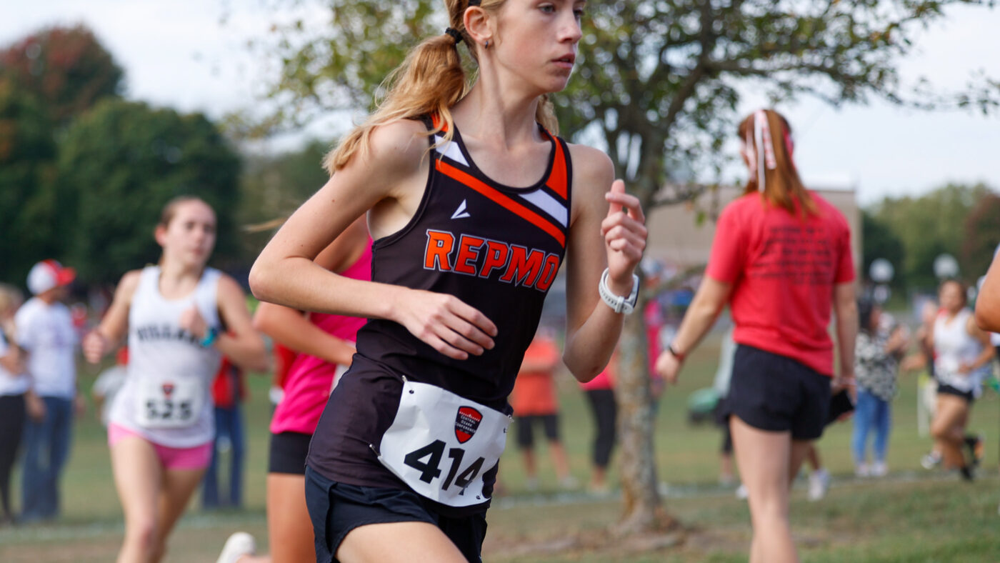 Johns Cracks Top Ten as Republic Opens Cross Country Season at Nixa
