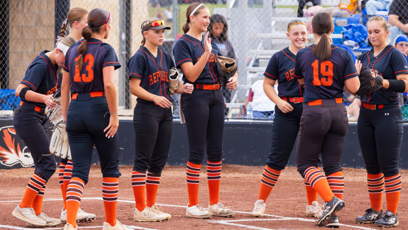 Lady Tigers Drop Three in Springfield